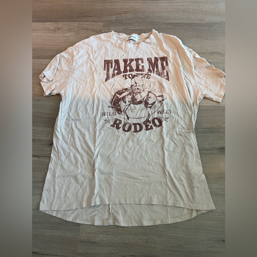 The Post Beth Rodeo Tee size M/L